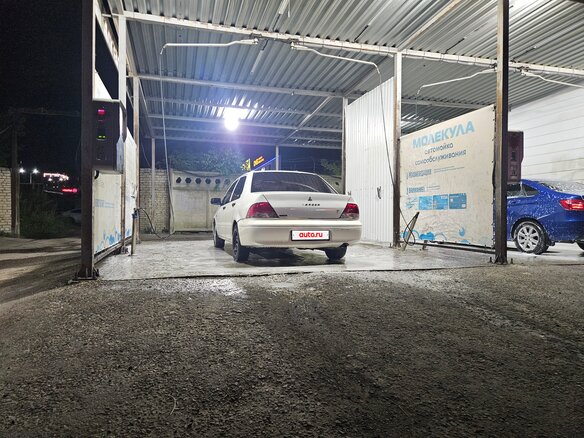 2000 Mitsubishi Lancer Cedia IX, белый, 200000 рублей - вид 5