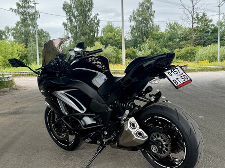 2018 Kawasaki Z 1000SX, чёрный, 1060000 рублей, вид 4