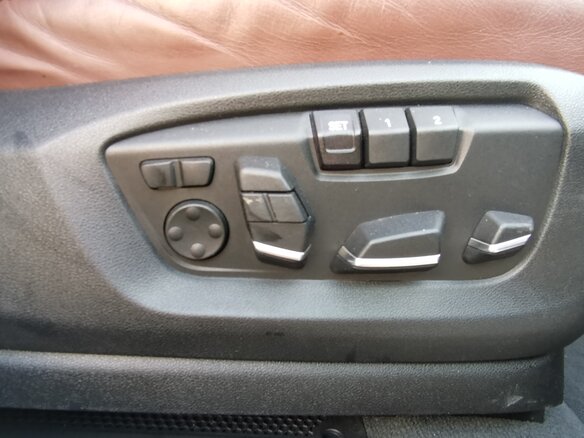 2015 BMW X6 50i II (F16), чёрный, 3999999 рублей - вид 24