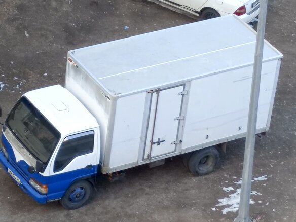 1997 Isuzu Elf (N-series), синий, 1350000 рублей - вид 15