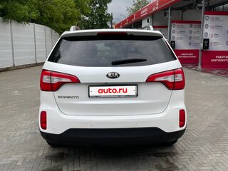 2013 Kia Sorento II Рестайлинг, белый, 1780000 рублей, вид 2