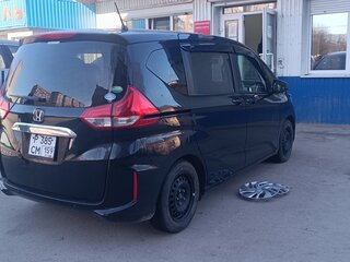 2020 Honda Freed II Рестайлинг, чёрный, 1620000 рублей, вид 3