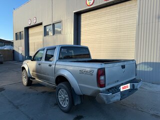 2013 Nissan NP300, серебристый, 800000 рублей, вид 4