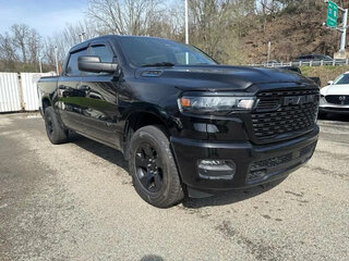 2025 Ram 1500 Crew Cab eTorque V Рестайлинг, чёрный, 5860618 рублей, вид 2