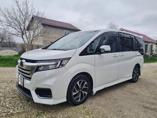 2019 Honda Stepwgn Spada V Рестайлинг, белый, 2500000 рублей, вид 1