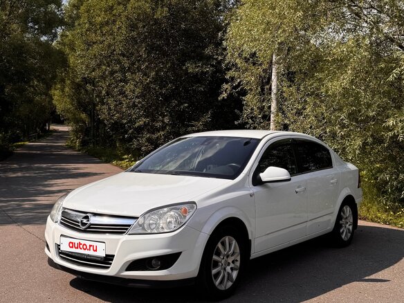 2012 Opel Astra H Рестайлинг, белый, 499000 рублей
