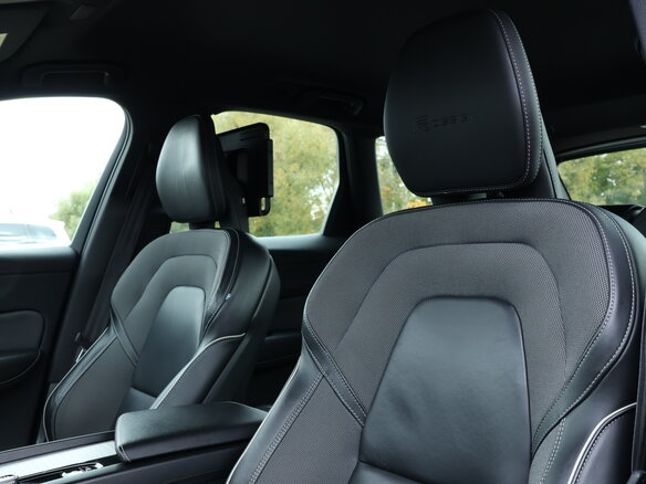 2019 Volvo XC60 II, синий, 3039000 рублей - вид 13