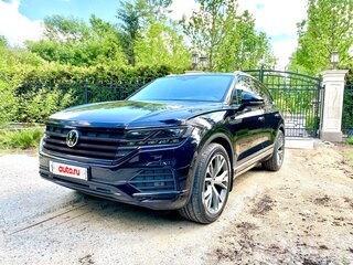 2019 Volkswagen Touareg III, чёрный, 4400000 рублей, вид 2