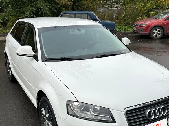 2009 Audi A3 II (8P) Рестайлинг 2, белый, 850000 рублей