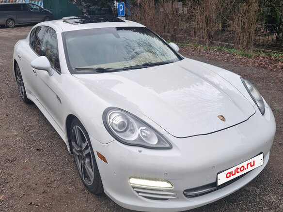 2013 Porsche Panamera I, белый, 2150000 рублей - вид 1