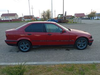 1997 BMW 3 серии 318i III (E36), красный, 450000 рублей, вид 3