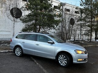 2011 Volkswagen Passat B7, серебристый, 950000 рублей, вид 3