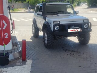 2019 Lada (ВАЗ) 2121 (4x4) I Рестайлинг (2020), серебристый, 980000 рублей, вид 4