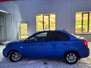 2010 Kia Rio II Рестайлинг, синий, 650000 рублей, вид 3