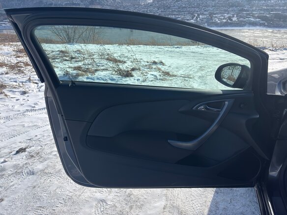 2012 Opel Astra GTC J Рестайлинг, серый, 1200000 рублей - вид 10