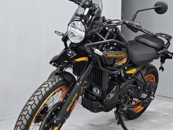 2025 Royal Enfield Himalayan, чёрный - вид 3