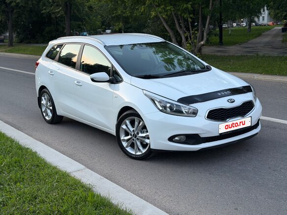 2015 Kia Ceed II, белый, 870000 рублей