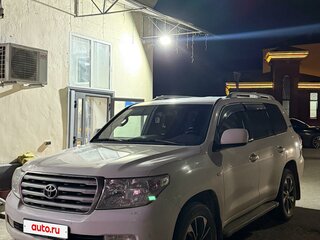 2011 Toyota Land Cruiser 200 Series, белый, 3600000 рублей, вид 1