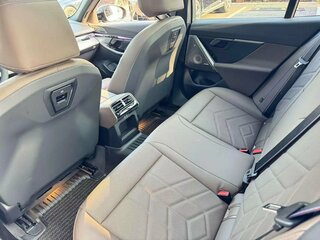 2025 BMW 5 серии 530i VIII (G60/G61/G68), чёрный, 8990000 рублей, вид 4
