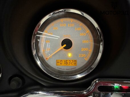 2008 Harley-Davidson Street Glide, белый, 885000 рублей, вид 2
