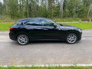2019 Maserati Levante Diesel I, чёрный, 4500000 рублей, вид 4