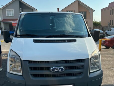 2010 Ford Transit, белый, 1500000 рублей, вид 2