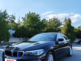 2019 BMW 5 серии 520i VII (G30/G31/G38), чёрный, 3150000 рублей, вид 2
