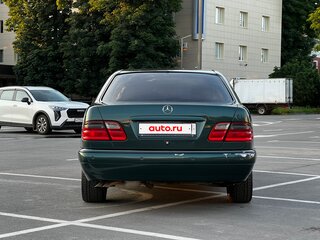 1996 Mercedes-Benz E-Класс 320 II (W210, S210), зелёный, 550000 рублей, вид 4