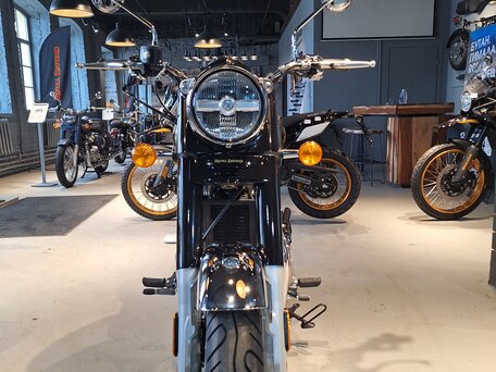 2026 Royal Enfield Classic 650, чёрный, 714000 рублей, вид 5