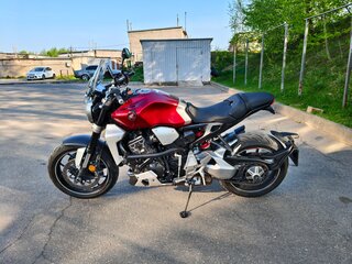 2019 Honda CB 1000R, красный, 950000 рублей, вид 1