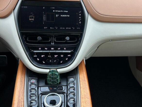 2022 Aston Martin DBX I, зелёный, 15900000 рублей - вид 13