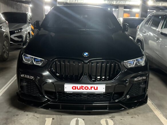2021 BMW X6 40i III (G06), чёрный, 8500000 рублей