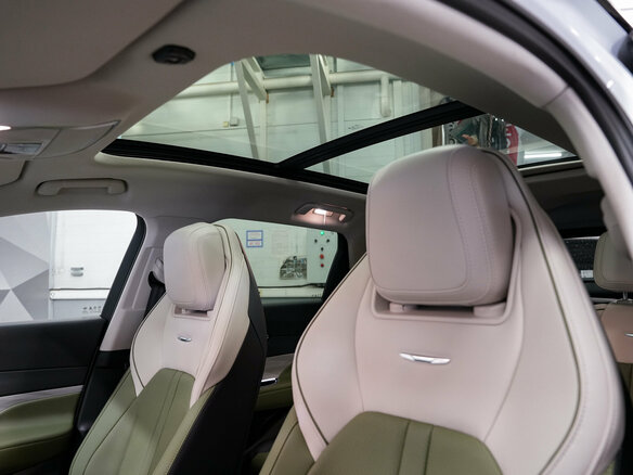 2025 Hongqi HS3, белый - вид 13