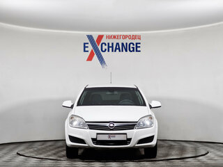 2011 Opel Astra H Рестайлинг, белый, 269000 рублей, вид 1