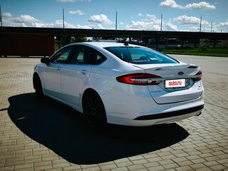 2018 Ford Fusion (North America) II Рестайлинг, белый, 1350000 рублей, вид 5