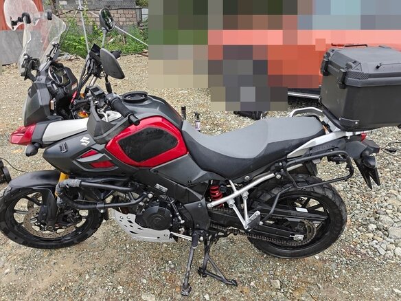 2017 Suzuki V-Strom 1000, красный, 700000 рублей - вид 2