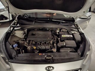 2018 Kia Ceed III, серебристый, 1415000 рублей, вид 4