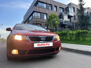 2011 Kia Cerato 6-speed II, оранжевый, 699000 рублей, вид 3