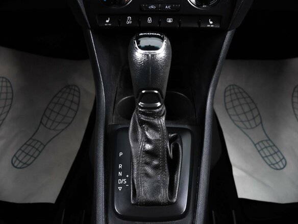 2018 Skoda Rapid I Рестайлинг, белый, 1249000 рублей - вид 13