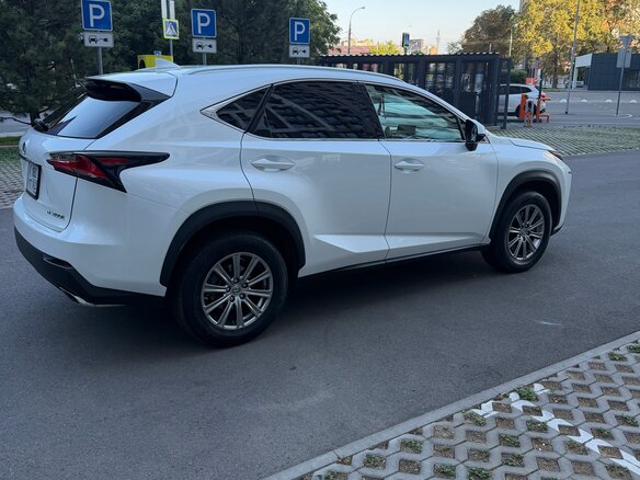 2017 Lexus NX 200t I, белый, 2730000 рублей - вид 9