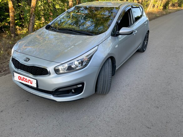 2016 Kia Ceed II Рестайлинг, серебристый, 1149000 рублей - вид 2