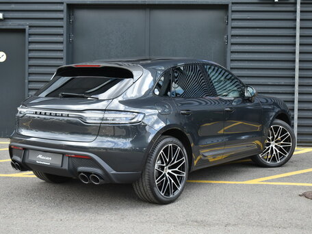 2026 Porsche Macan I Рестайлинг 2, серый, 14490000 рублей, вид 3