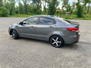2016 Kia Rio III Рестайлинг, серый, 1150000 рублей, вид 5