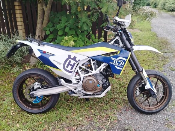 2016 Husqvarna 701 Supermoto, белый, 850000 рублей