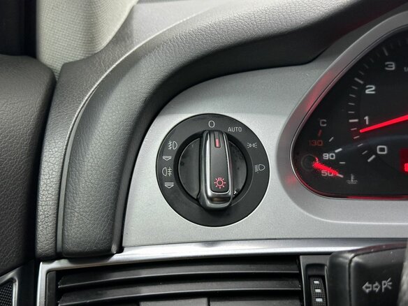 2011 Audi A6 III (C6) Рестайлинг, чёрный, 1595000 рублей - вид 15