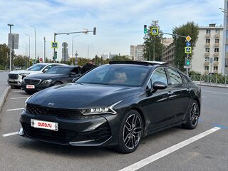 2021 Kia K5 III, серый, 2730000 рублей, вид 1