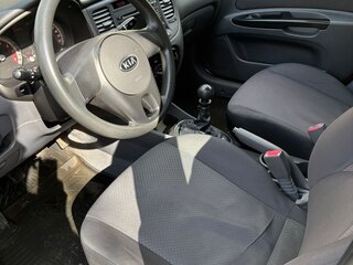 2010 Kia Rio II Рестайлинг, золотистый, 550000 рублей, вид 2