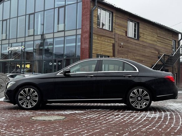 2017 Mercedes-Benz E-Класс 400 V (W213, S213, C238), чёрный, 3155996 рублей - вид 1