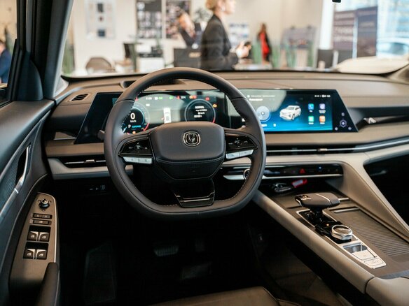 2025 Changan CS75 Plus III, серый, 4224900 рублей - вид 25