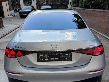 2026 Mercedes-Benz S-Класс 450 d Long 4MATIC VII (W223) Рестайлинг, голубой, 28100000 рублей, вид 3
